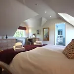 Σπίτι διακοπών Hilltop, Spacious With Incredible Views *