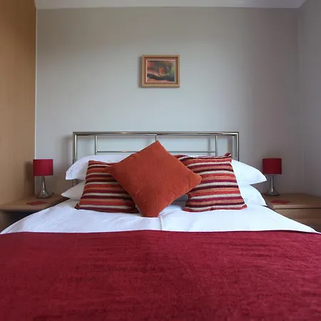 Holiday home Hilltop, Spacious With Incredible Views *