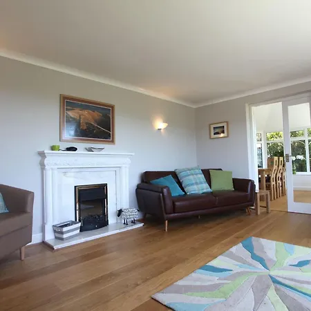 Holiday home Hilltop, Spacious With Incredible Views